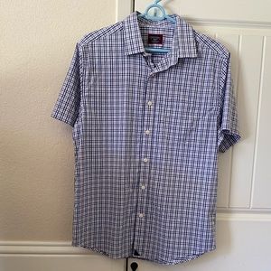 UNTUCKit shirt
